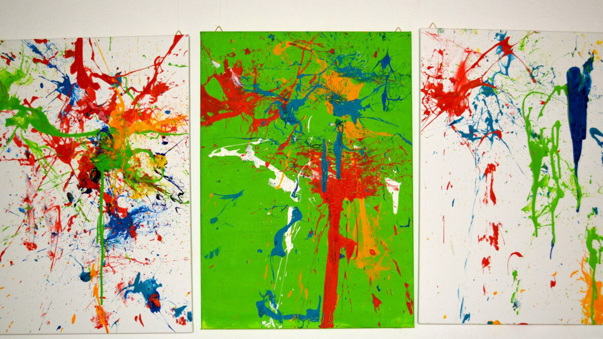 Die Werke der Studierenden spiegelten die ganze Vielfalt und Kreativität künstlerischen Schaffens wider. Kunstausstellung_Farbplosion_11