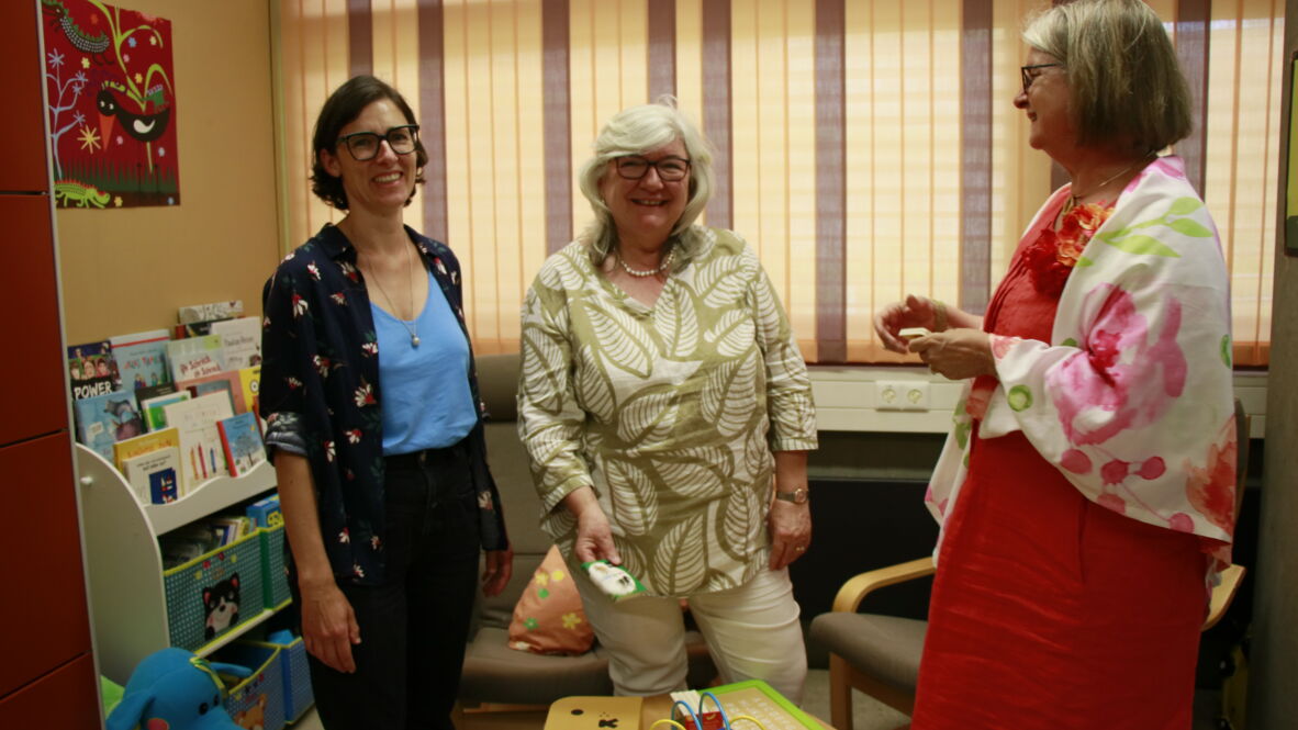 Pressefoto_Zertifikat_familiengerechte_HS_2023 Pressefoto_Zertifikat_familiengerechte_HS_2023