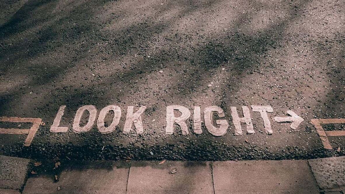 csm_look-right_0b41c05d4a
