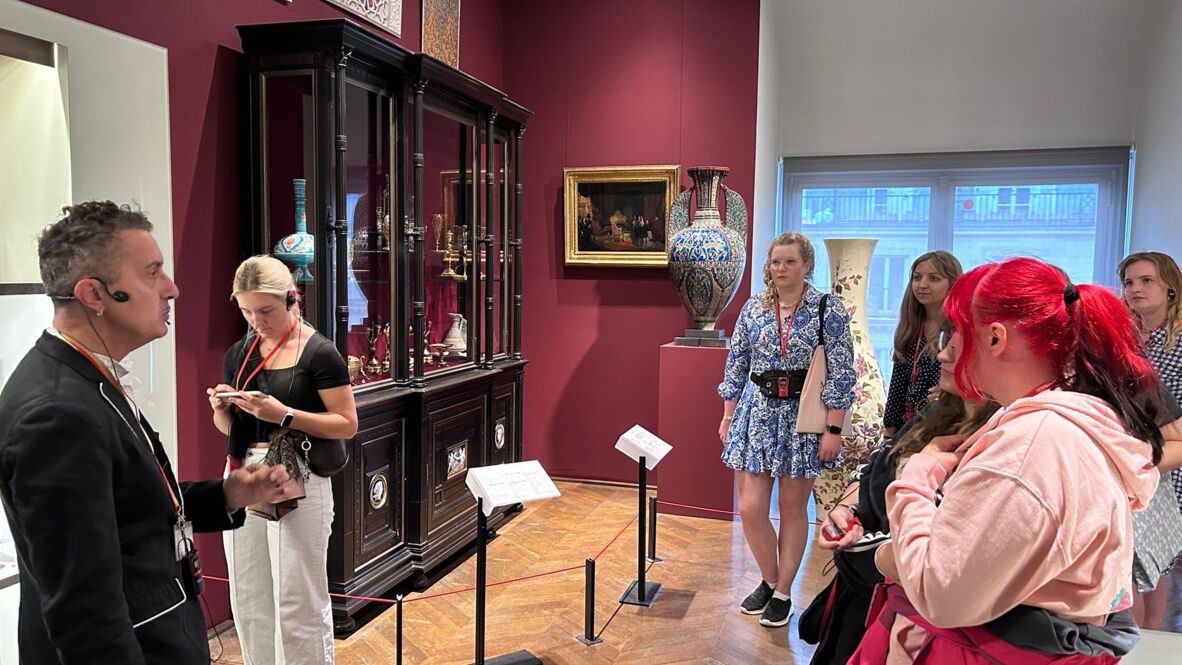 1000093780 1000093780