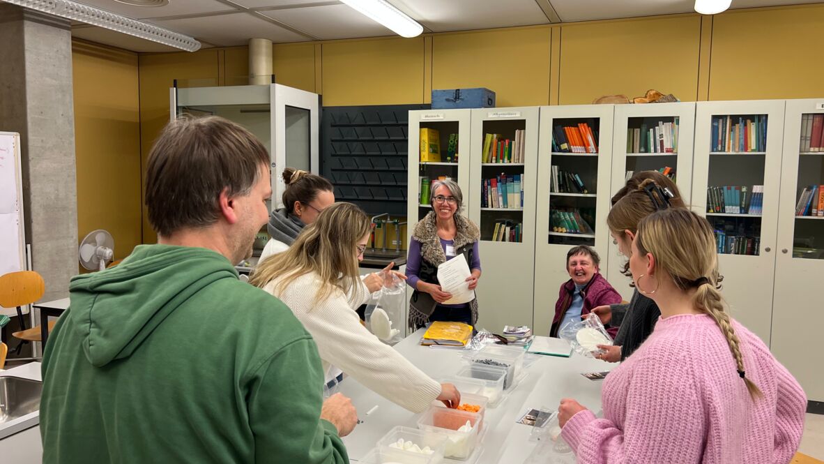 3. F5E37330-5BAD-4455-AEF6-0055D6B09A09 3. F5E37330-5BAD-4455-AEF6-0055D6B09A09