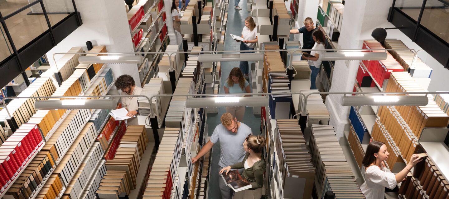 Hochschulbibliothek Hochschulbibliothek (6)