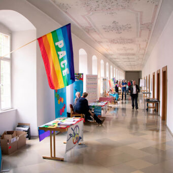 Friedenstagung-Markt-quadrat Friedenstagung-Markt-quadrat