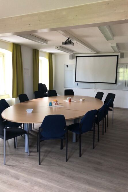Meeting-Raum Meeting-Raum