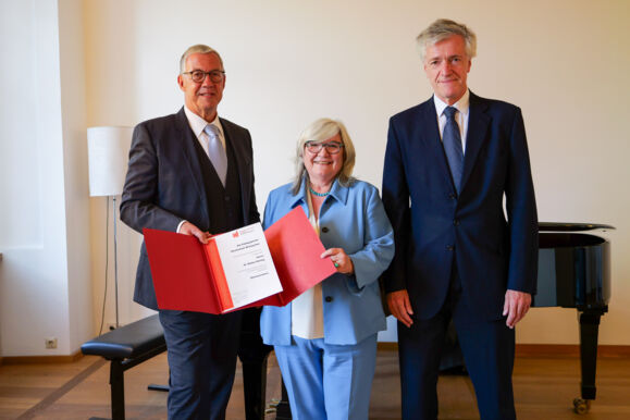 Ehrensenator Döring