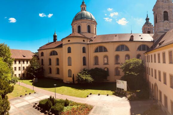 Schlossbau_Aussenansicht_PH_Weingarten