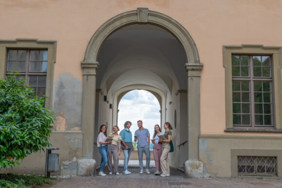 Schlossbau_Studierende (42) Schlossbau_Studierende (42)