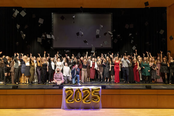 Absolventenball_25_Absolventen_8189_4000px Absolventenball_25_Absolventen_8189_4000px