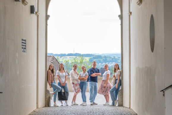 Schlossbau_Studierende (44) Schlossbau_Studierende (44)