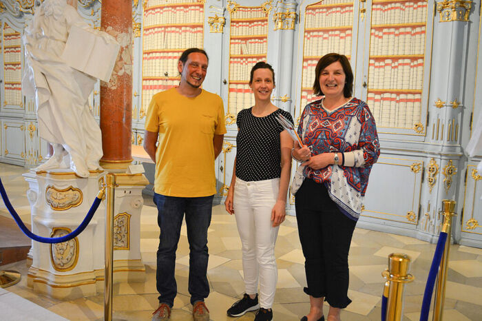 Dialekt_und_Schule_Tobias_Streck_-_Christiane_Hochstadt_-_Anny_Schweigkofler_Kuhn Dialekt_und_Schule_Tobias_Streck_-_Christiane_Hochstadt_-_Anny_Schweigkofler_Kuhn