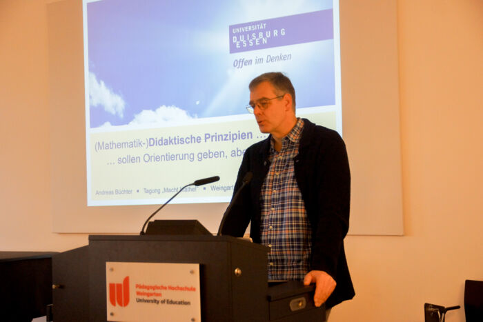 Prof. Dr. Andreas Büchter von der Universität Duisburg-Essen hielt einen der Hauptvorträge auf der Macht-Mathe!-Tagung an der PH Weingarten. Andreas Büchter