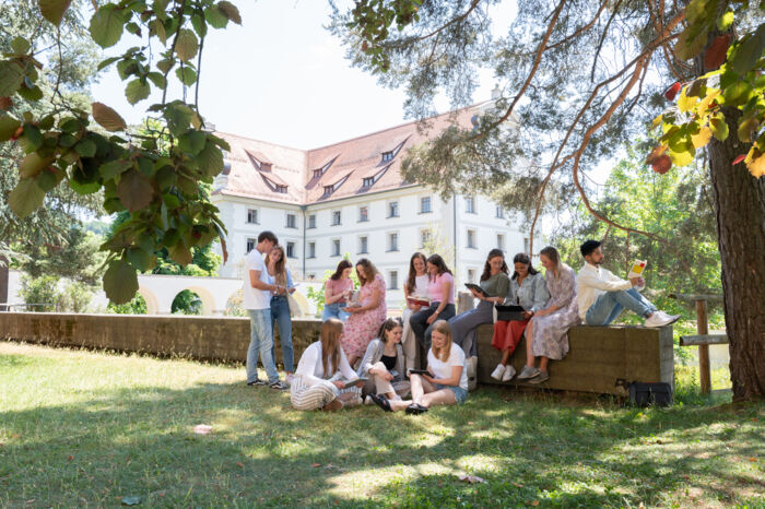 Schlossbau_Studierende (15) Schlossbau_Studierende (15)