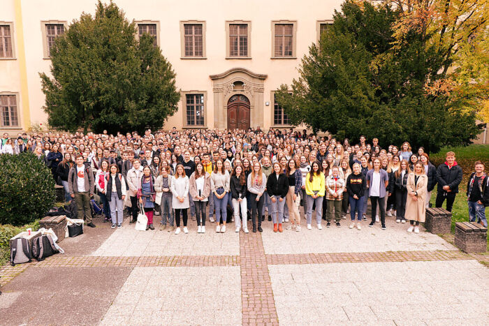Erstsemesterbegruessung_Gruppenbild_b Erstsemesterbegruessung_Gruppenbild_b